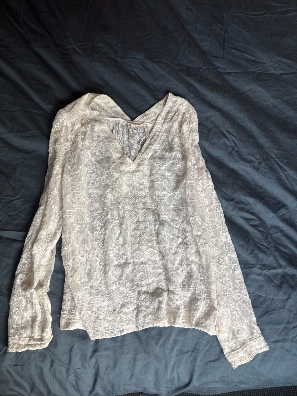 Rebecca Taylor 100% Silk top with 100% cotton stitching